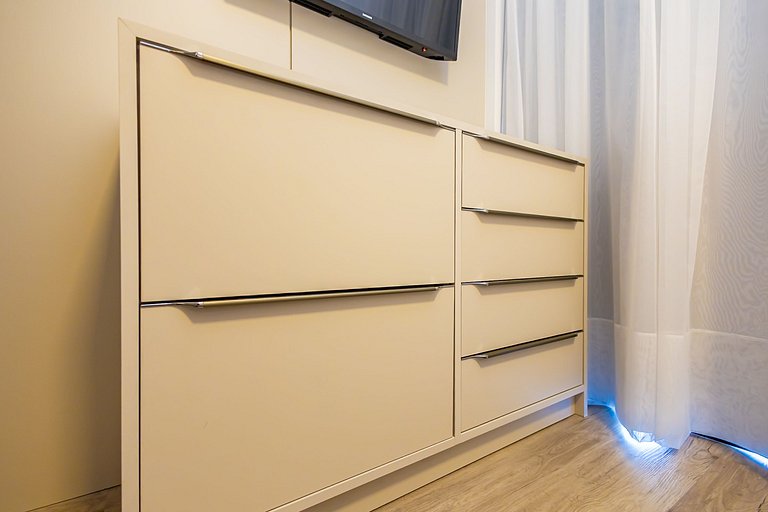 Apto 1Q Completo no Portão c/ Garagem - VIC0804