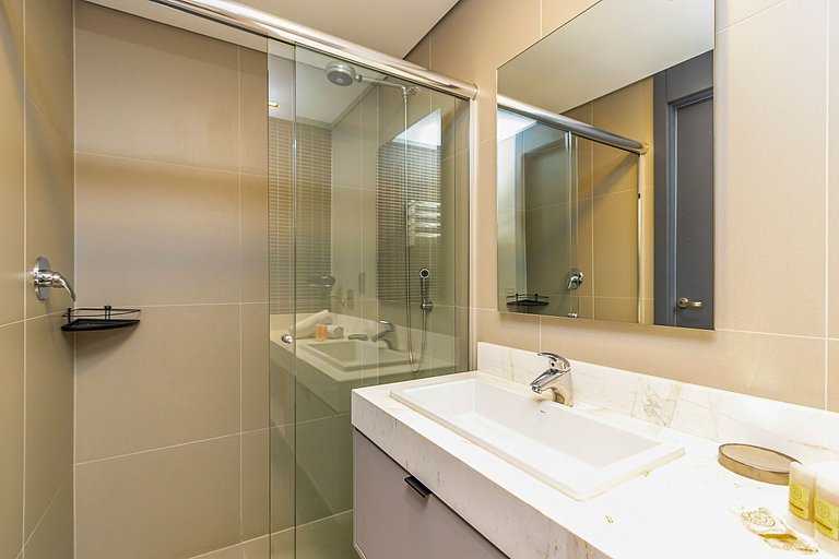 Studio completo no Helbor Stay Batel - HSB0654