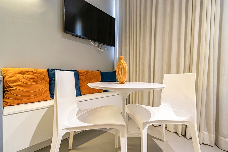 Studio completo no Helbor Stay Batel - HSB0654