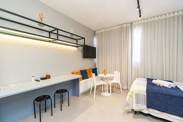 Studio completo no Helbor Stay Batel - HSB0654