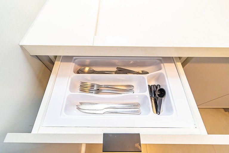 Studio completo no Helbor Stay Batel - HSB0654