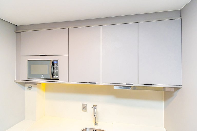 Studio completo no Helbor Stay Batel - HSB0654