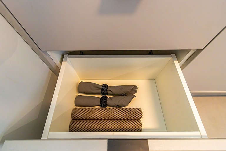 Studio completo no Helbor Stay Batel - HSB0654