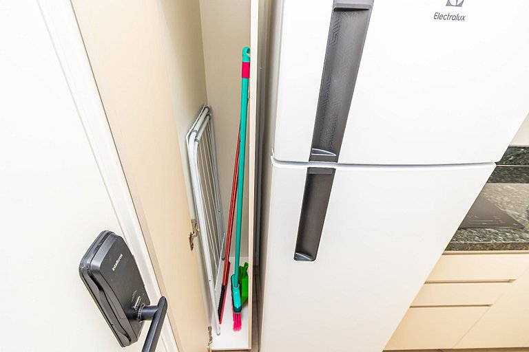 Studio novo no Centro de Curitiba - MOR0808