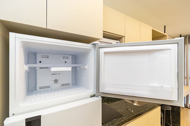 Studio novo no Centro de Curitiba - MOR0808