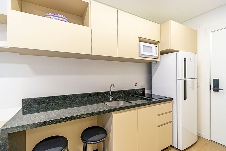 Studio no Centro com A/C perto de Tudo - MOR0814