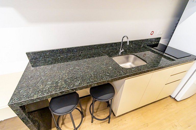 Studio no Centro com A/C perto de Tudo - MOR0814