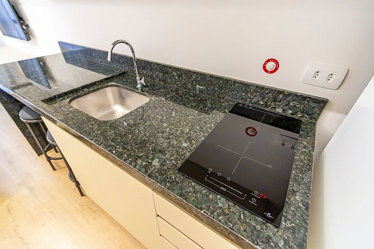 Studio no Centro com A/C perto de Tudo - MOR0814