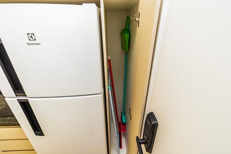 Studio no Centro com A/C perto de Tudo - MOR0814