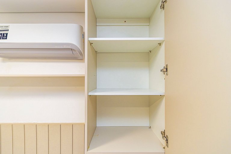 Studio no Centro com A/C perto de Tudo - MOR0814