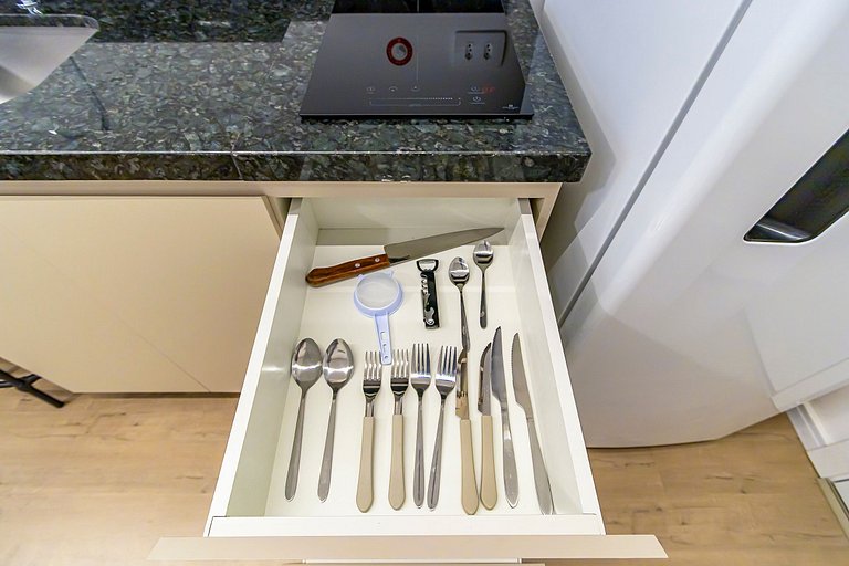 Studio no Centro com A/C perto de Tudo - MOR0814