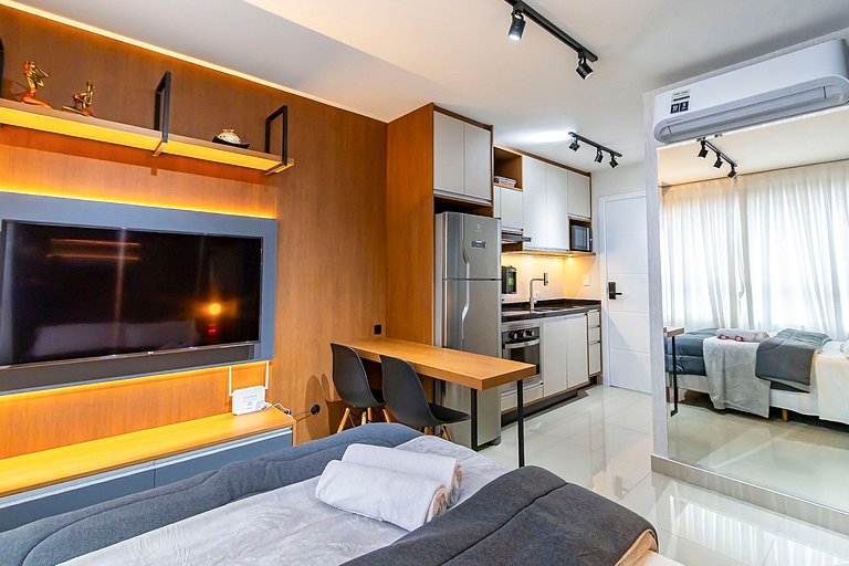 Studio Aconchegante c/ Garagem no Centro - MUV0719