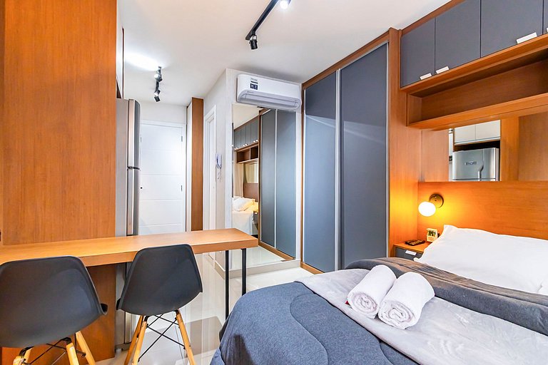 Studio Aconchegante c/ Garagem no Centro - MUV0719