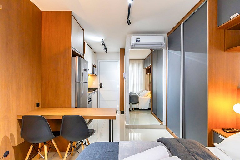 Studio Aconchegante c/ Garagem no Centro - MUV0719