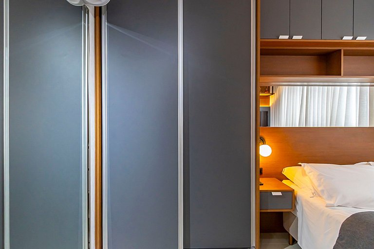 Studio Aconchegante c/ Garagem no Centro - MUV0719