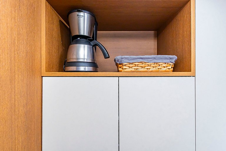 Studio Aconchegante c/ Garagem no Centro - MUV0719