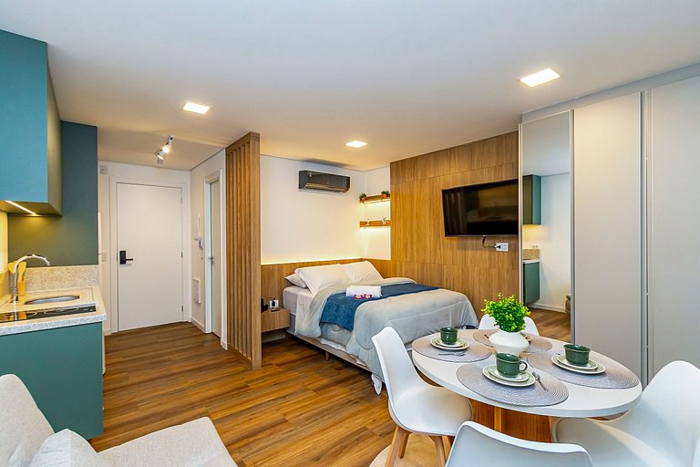 Ap completo p/ 4 pessoas no All Batel - BAT1215