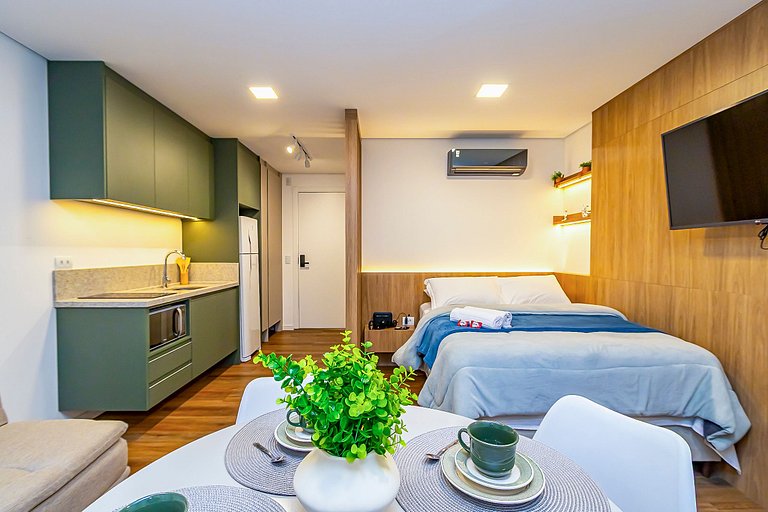 Ap completo p/ 4 pessoas no All Batel - BAT1215