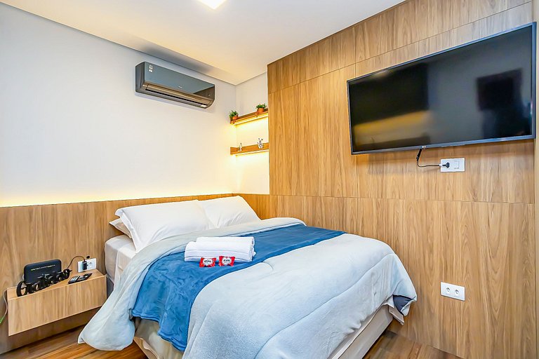 Ap completo p/ 4 pessoas no All Batel - BAT1215