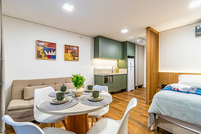 Ap completo p/ 4 pessoas no All Batel - BAT1215