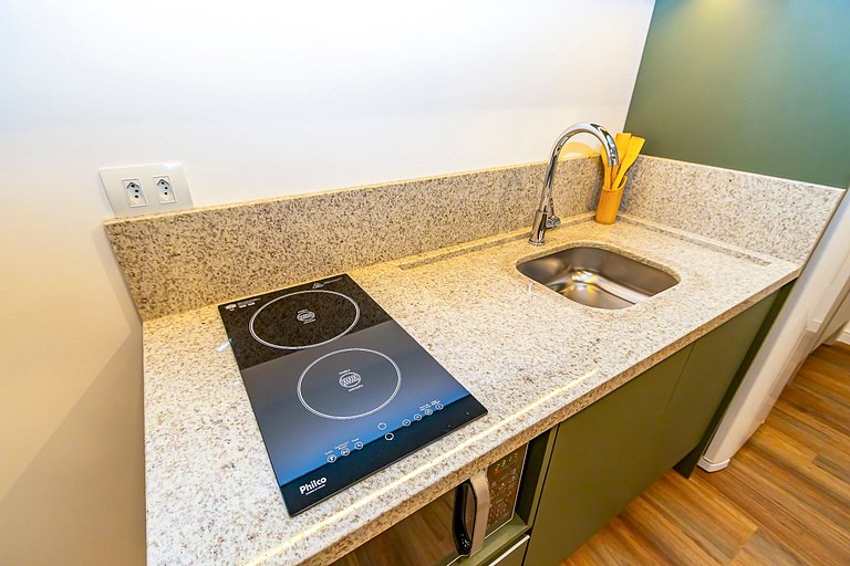 Ap completo p/ 4 pessoas no All Batel - BAT1215