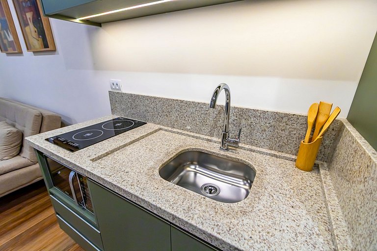 Ap completo p/ 4 pessoas no All Batel - BAT1215