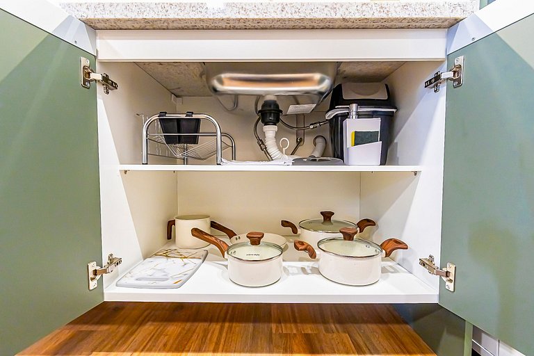 Ap completo p/ 4 pessoas no All Batel - BAT1215