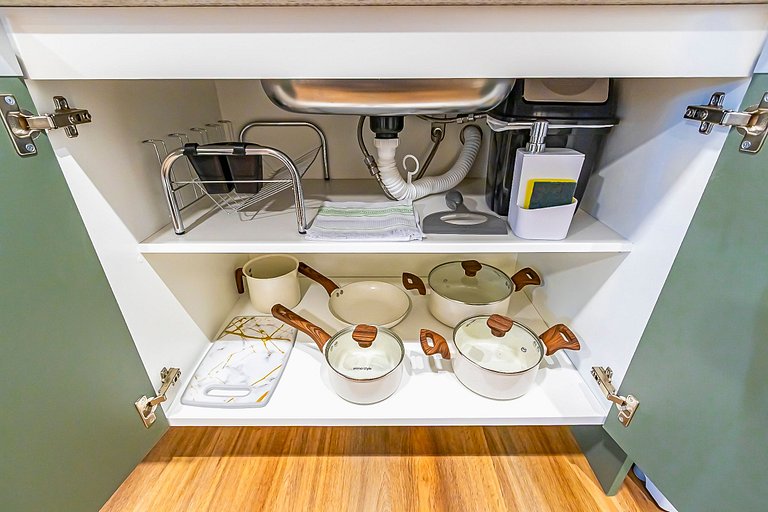 Ap completo p/ 4 pessoas no All Batel - BAT1215