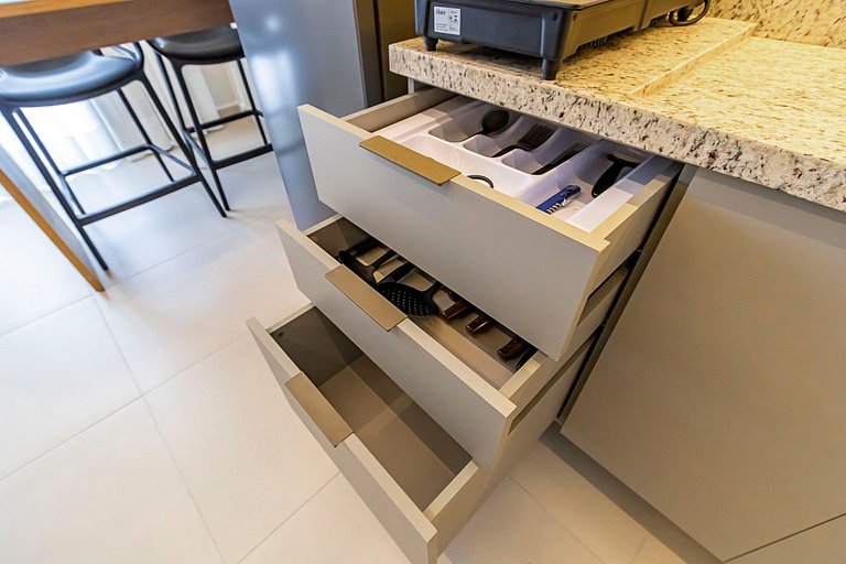 Apto 2 quartos, p/ 6 Pessoas, com Garagem -PLU1401