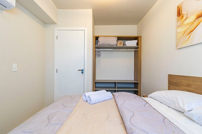 Apto 2 quartos, p/ 6 Pessoas, com Garagem -PLU1401