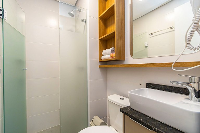 Studio p/ 4 pessoas com Garagem no Centro -IBI1308