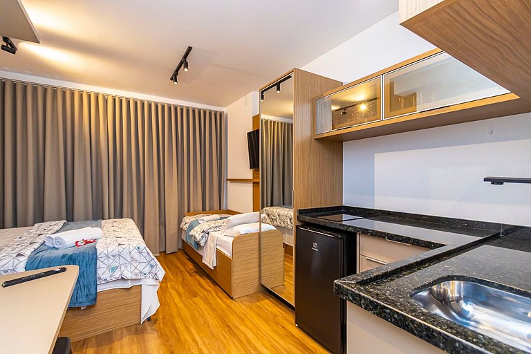 Studio p/ 3 pessoas com Garagem no Centro -IBI1308