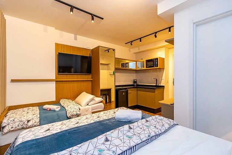 Studio p/ 3 pessoas com Garagem no Centro -IBI1308