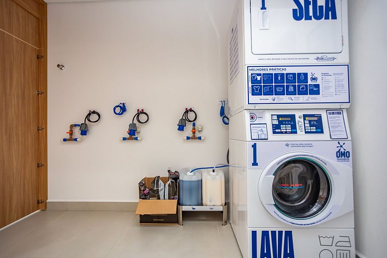 Studio p/ 4 pessoas com Garagem no Centro -IBI1308
