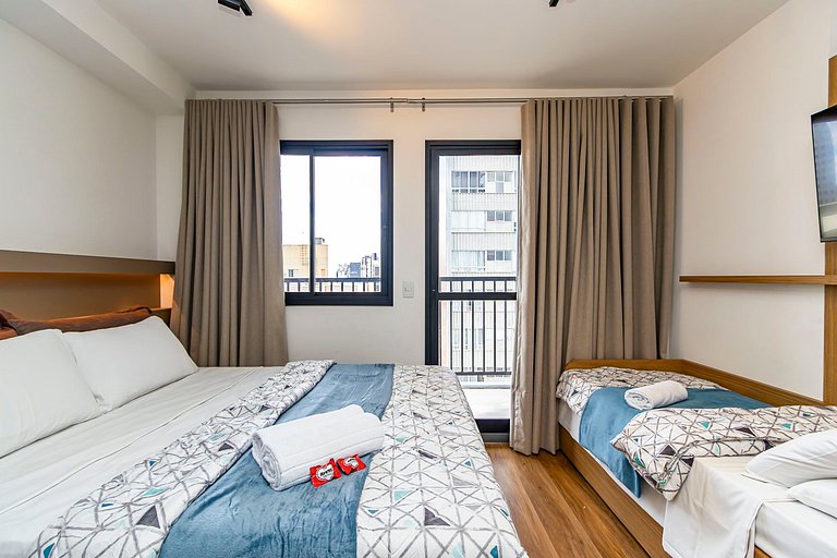 Studio p/ 3 pessoas com Garagem no Centro -IBI1308