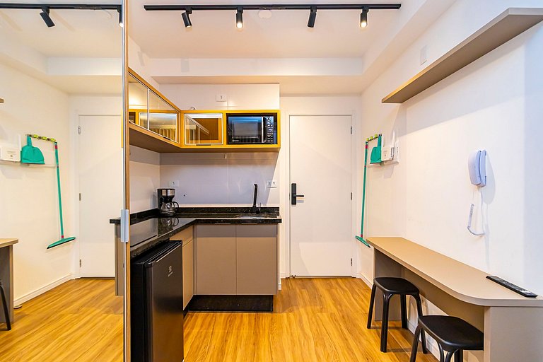 Studio p/ 3 pessoas com Garagem no Centro -IBI1308