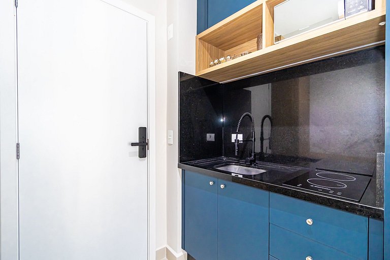 Ap de 1q c/garagem Perto de Tudo - PLU1306