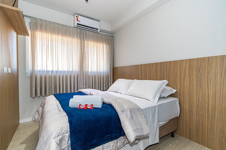 Ap de 1q c/garagem Perto de Tudo - PLU1306