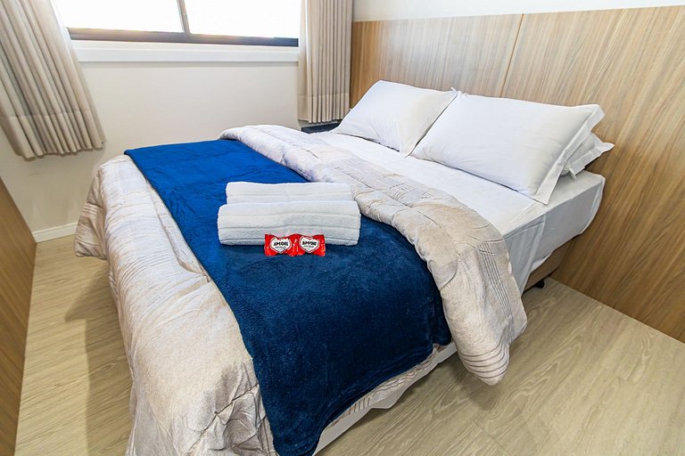 Ap de 1q c/garagem Perto de Tudo - PLU1306