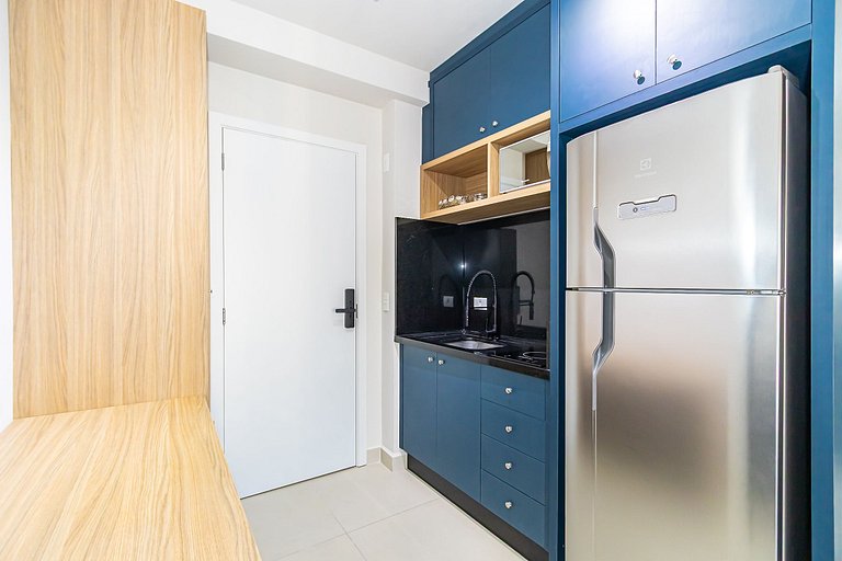 Ap de 1q c/garagem Perto de Tudo - PLU1306