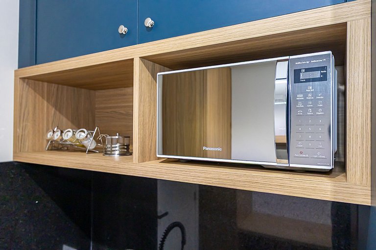 Ap de 1q c/garagem Perto de Tudo - PLU1306