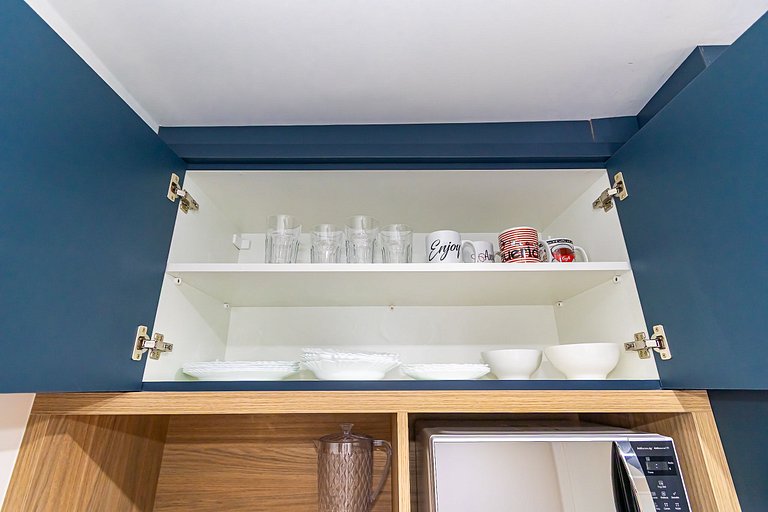 Ap de 1q c/garagem Perto de Tudo - PLU1306