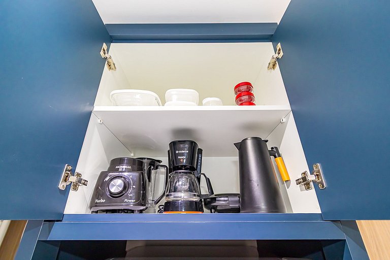 Ap de 1q c/garagem Perto de Tudo - PLU1306