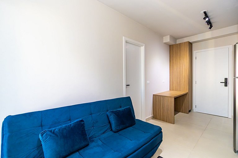 Ap de 1q c/garagem Perto de Tudo - PLU1306