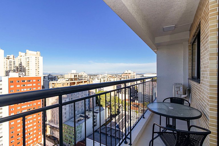 Ap de 1q c/garagem Perto de Tudo - PLU1306