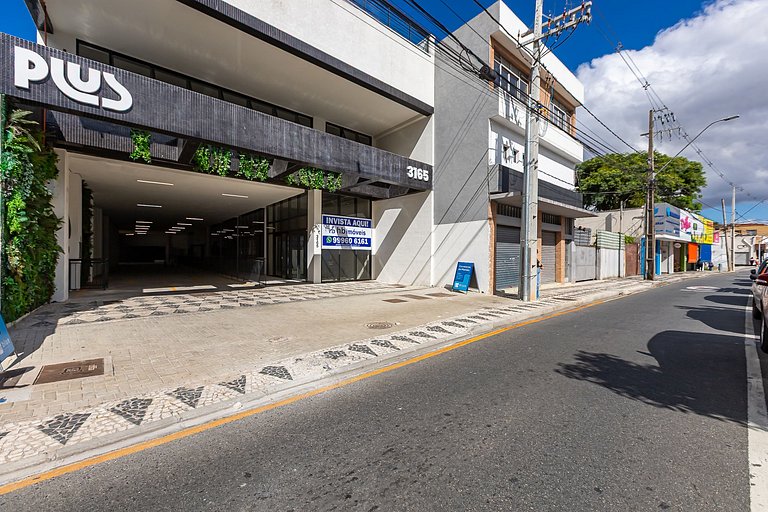 Ap de 1q c/garagem Perto de Tudo - PLU1306