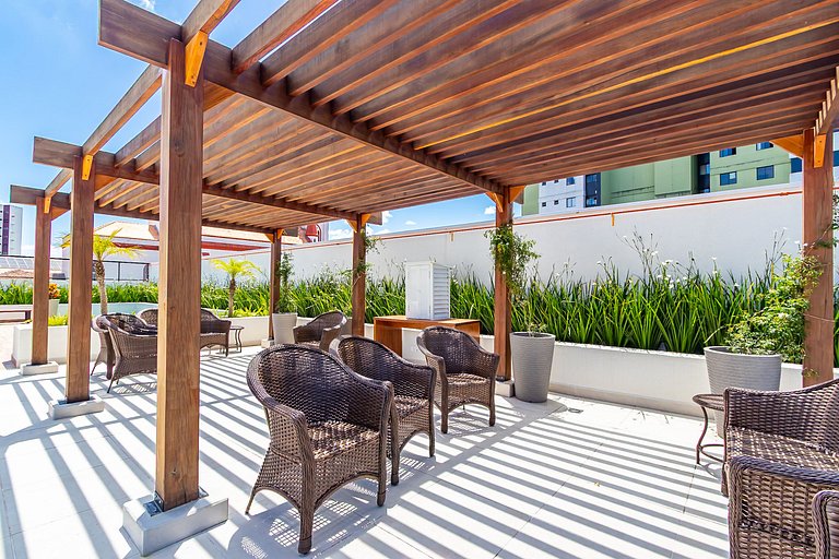 Ap de 1q c/garagem Perto de Tudo - PLU1306