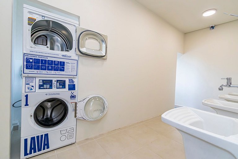 Ap de 1q c/garagem Perto de Tudo - PLU1306