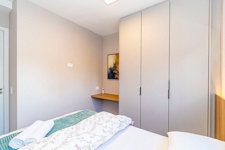 Ap premium no Centro, com 2Q e 2 vagas - CNA0411