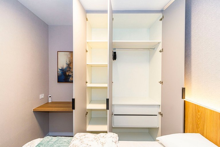 Ap premium no Centro, com 2Q e 2 vagas - CNA0411